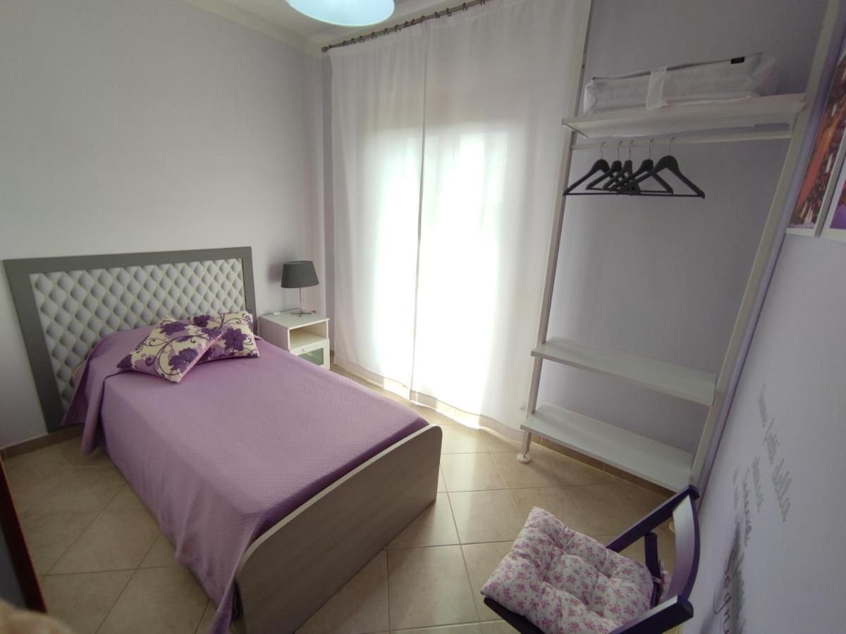 Il Giardino Delle Zagare Bed & Breakfast Fondi Dış mekan fotoğraf