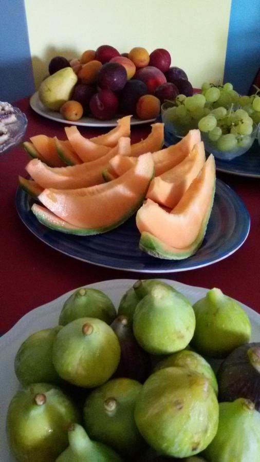 Il Giardino Delle Zagare Bed & Breakfast Fondi Dış mekan fotoğraf