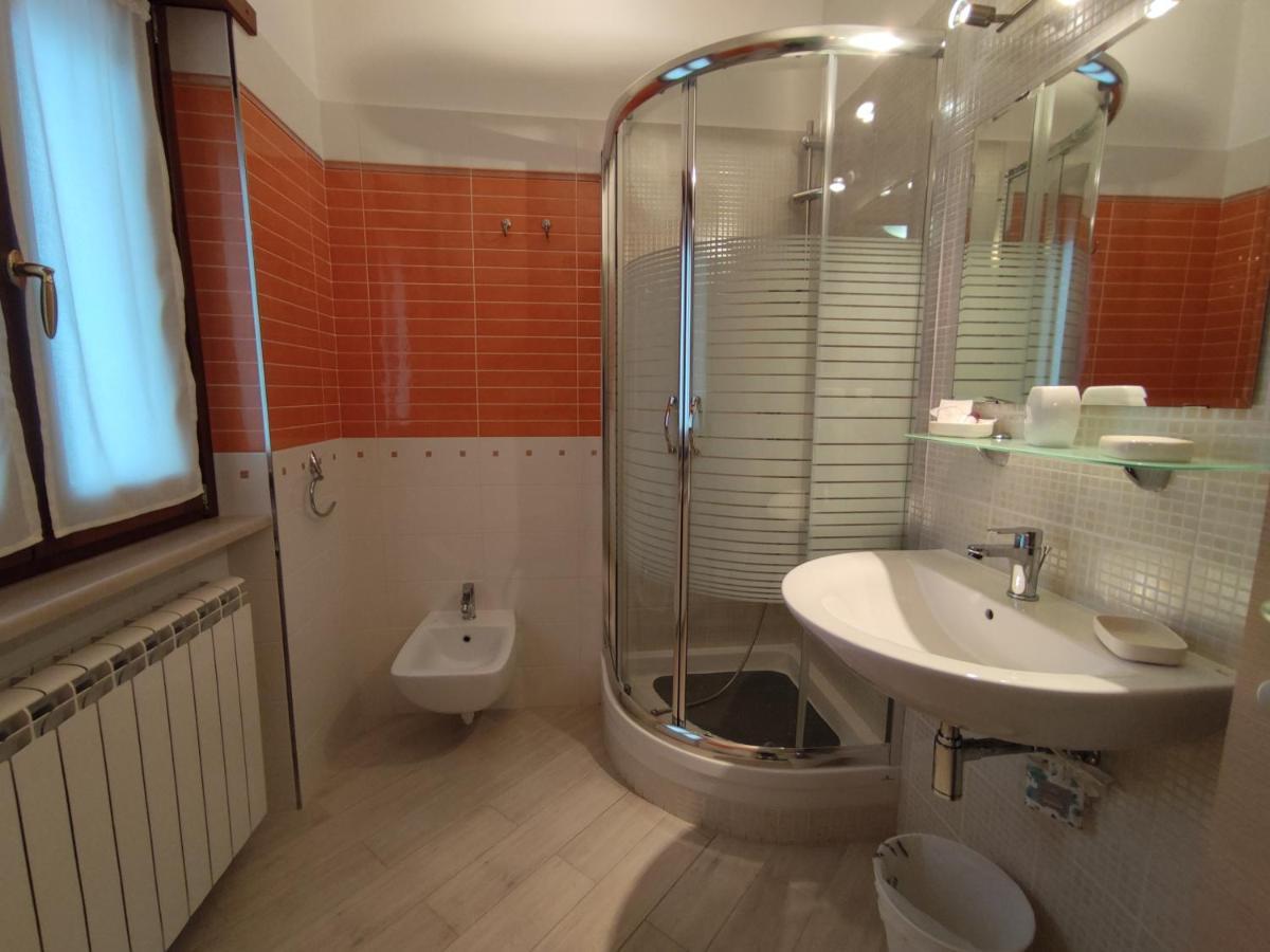 Il Giardino Delle Zagare Bed & Breakfast Fondi Dış mekan fotoğraf