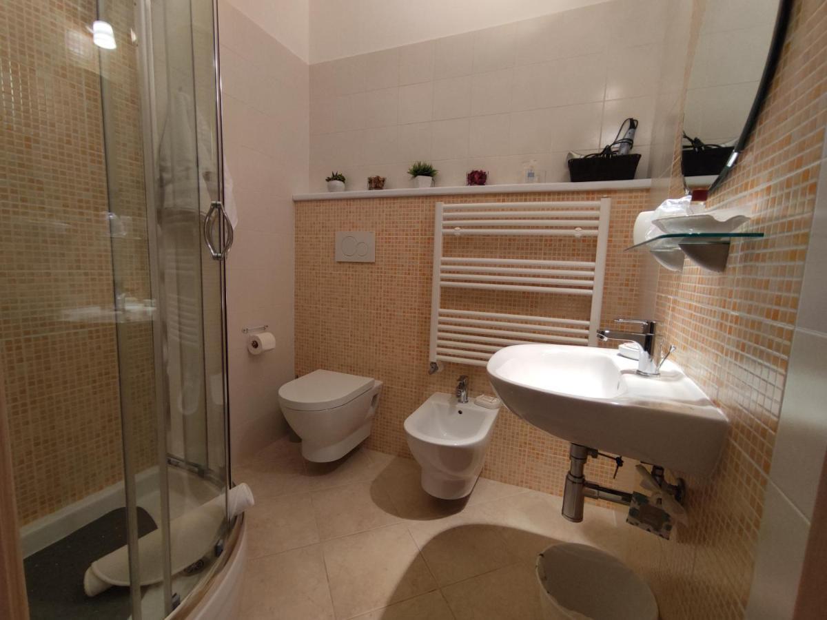 Il Giardino Delle Zagare Bed & Breakfast Fondi Dış mekan fotoğraf